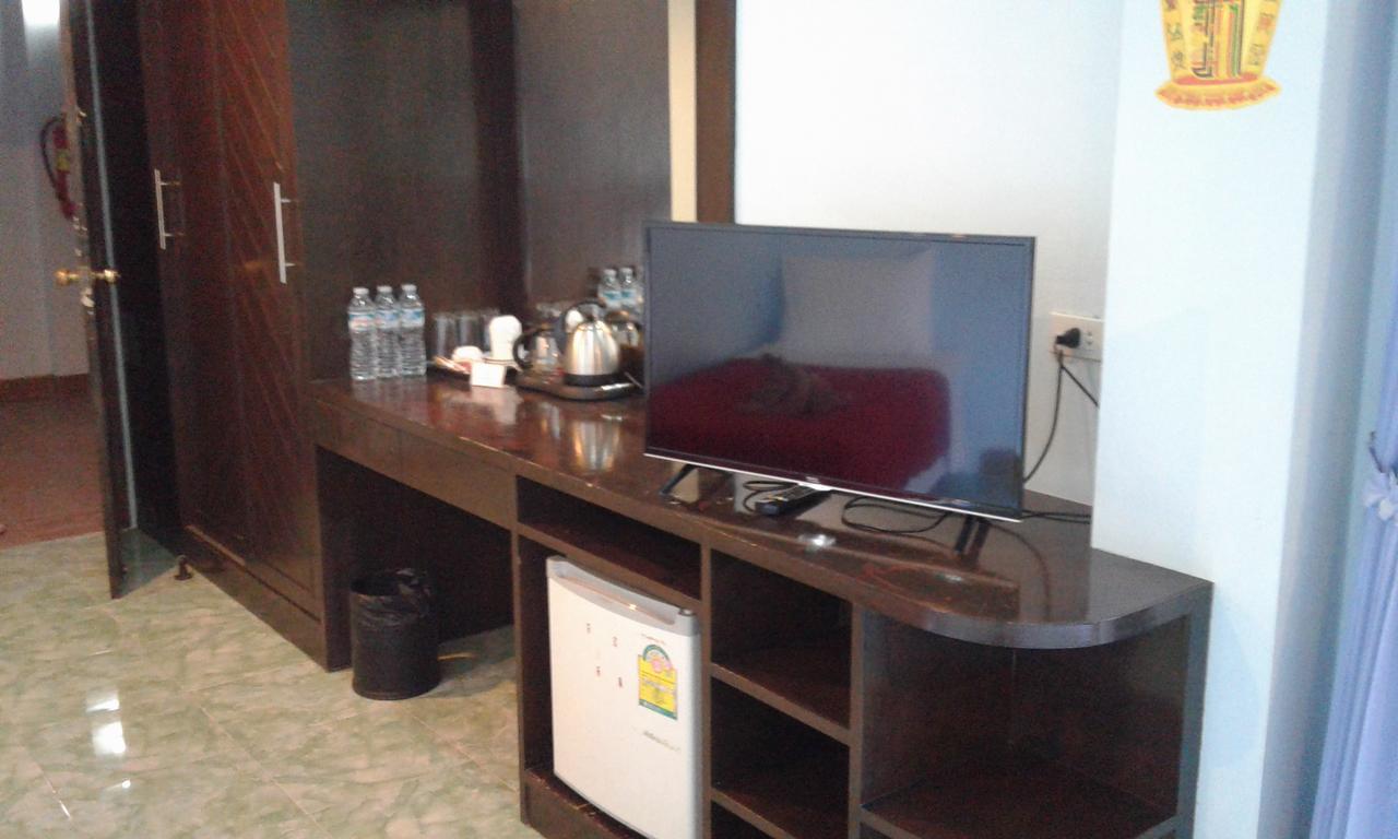 Feng Shui House 호텔 Patong 외부 사진